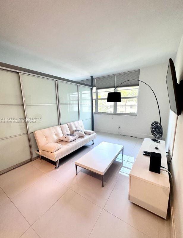 100 Lincoln Road 526 Property Photo 15