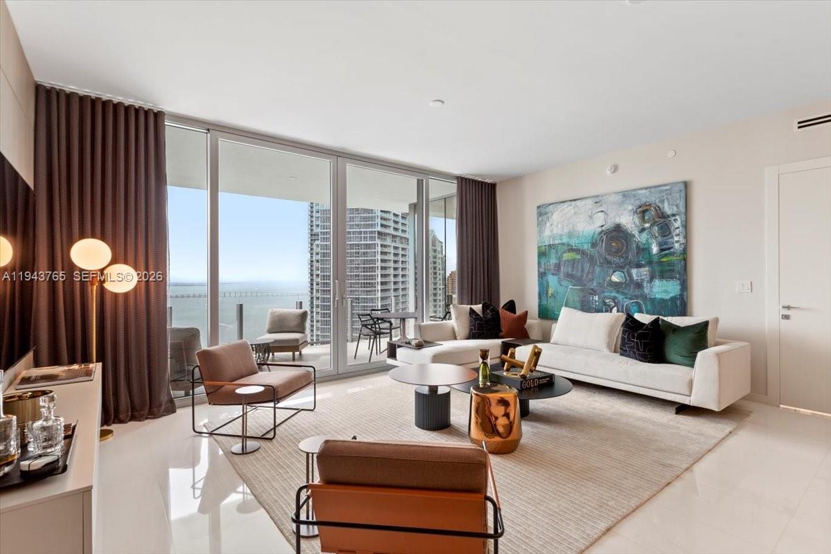 300 Biscayne Blvd Way 3403 Property Photo 4