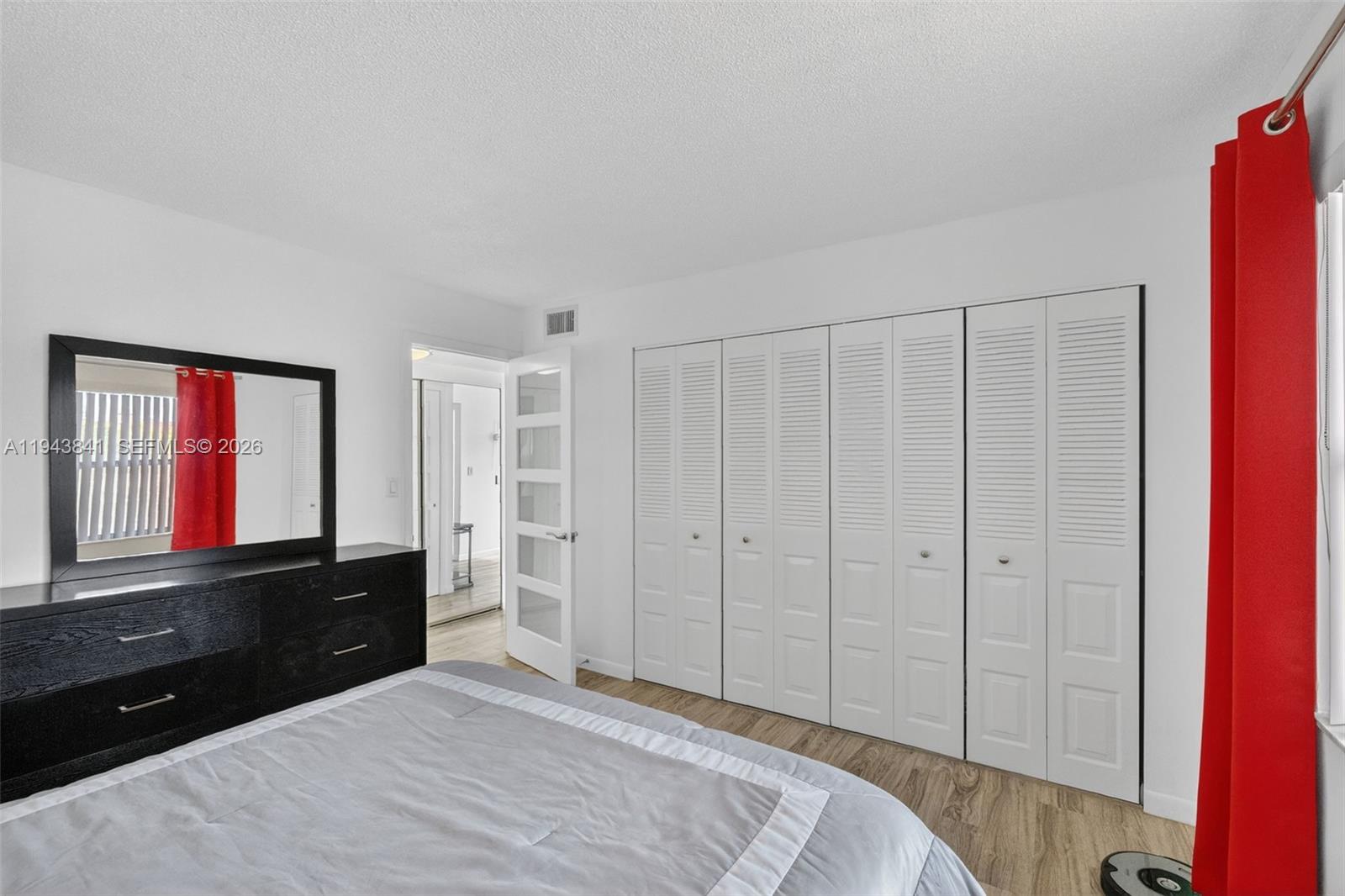 9481 Sunrise Lakes Boulevard 210 Property Photo 15