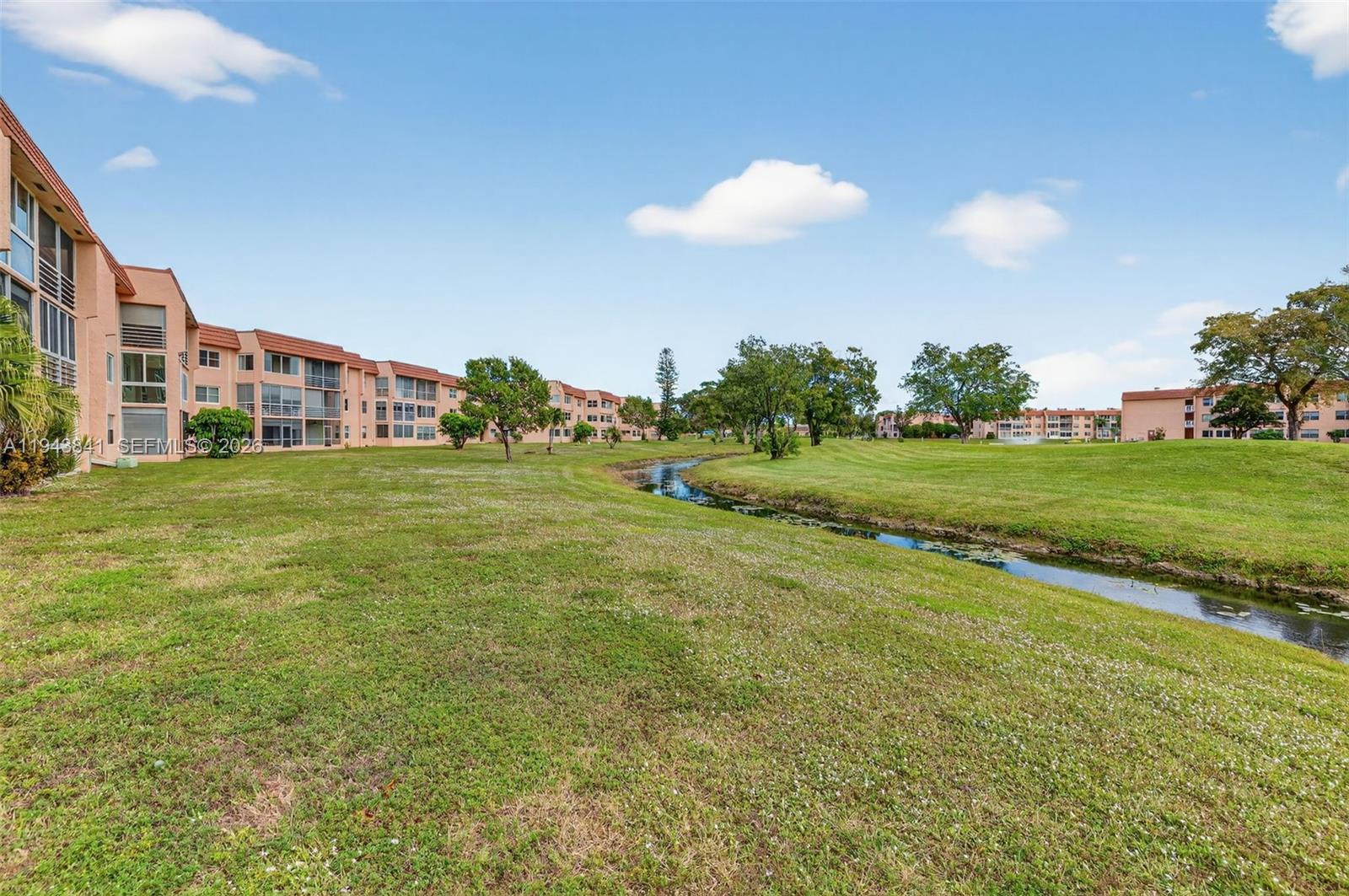 9481 Sunrise Lakes Boulevard 210 Property Photo 23
