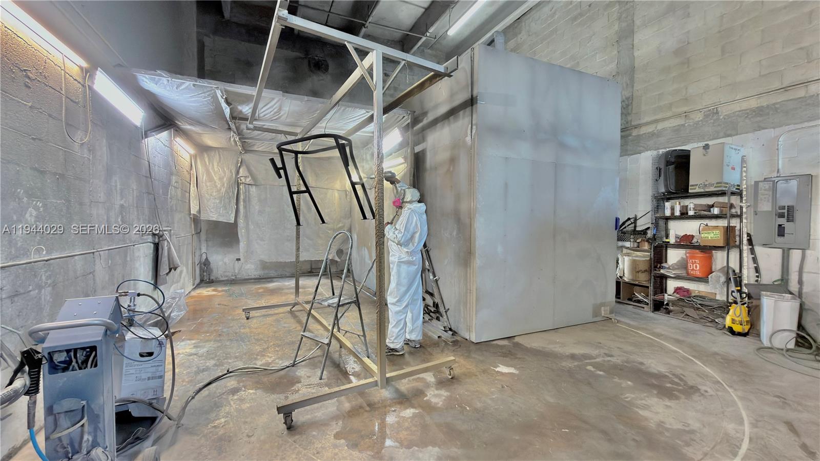 Aluminum Welding Aluminum Welding / Manufacturing Business For S Property Photo 1