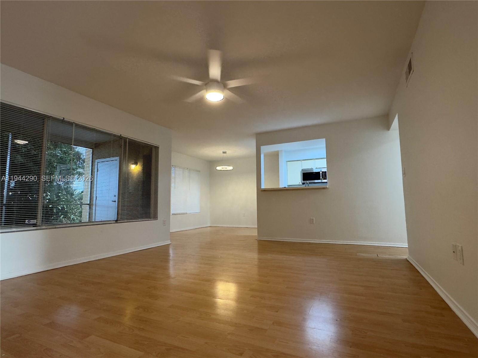 2341 Nw 33rd Street 405 Property Photo 1