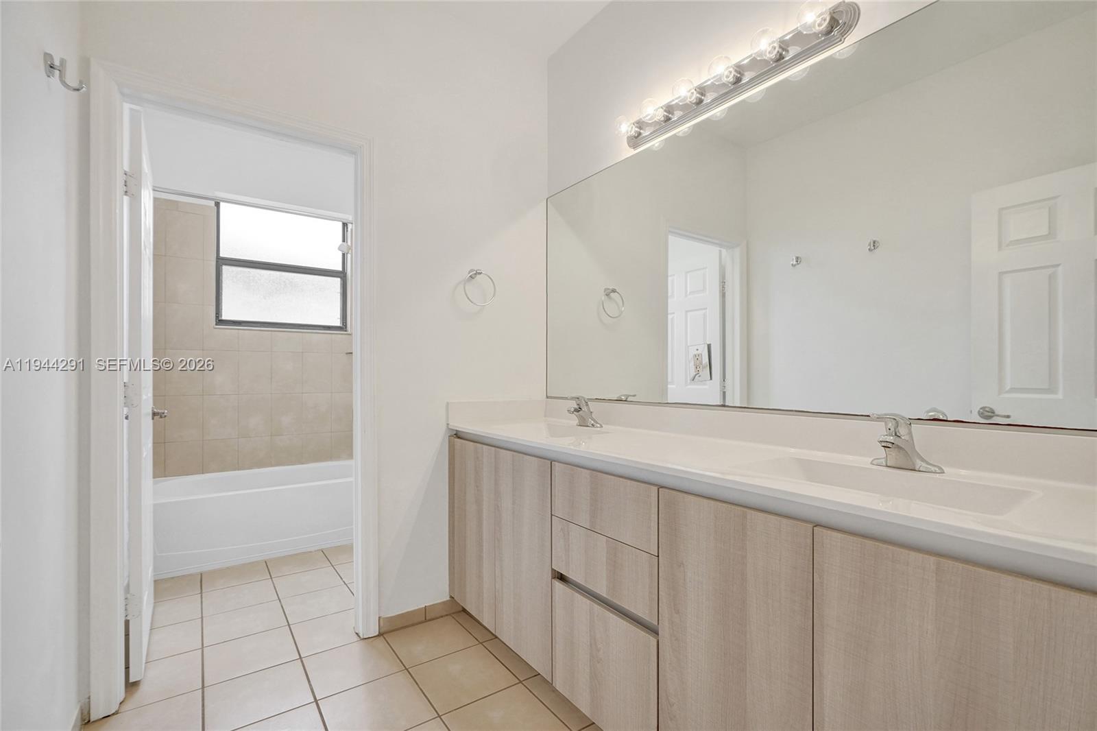 3504 W 94th Street Property Photo 40