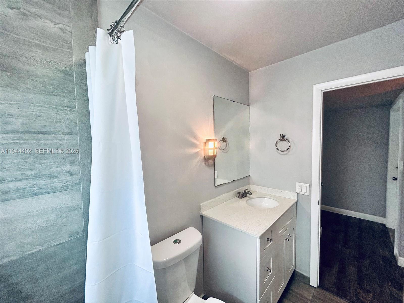 2300 Park Lane 201 Property Photo 31