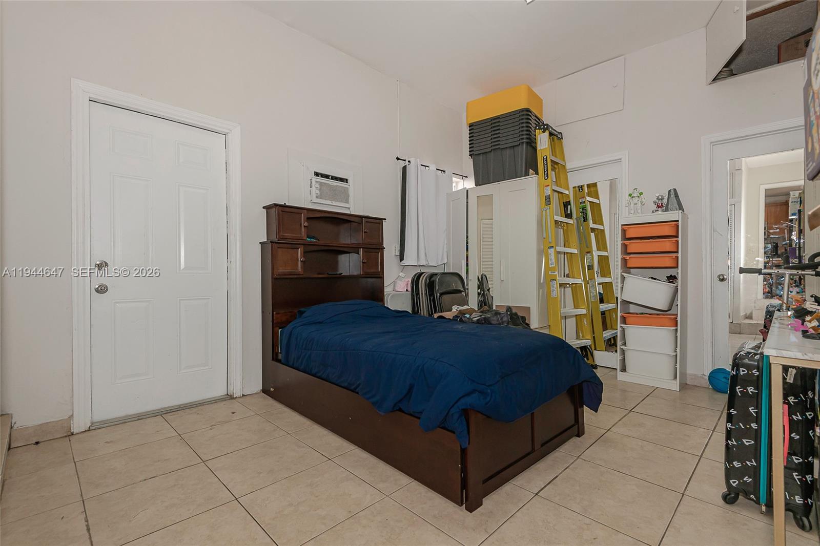 8950 Harding Avenue Property Photo 18