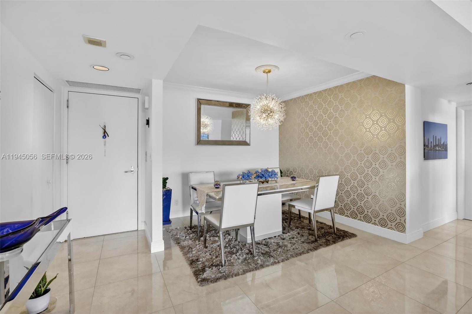 1000 Island Boulevard 312 Property Photo 6