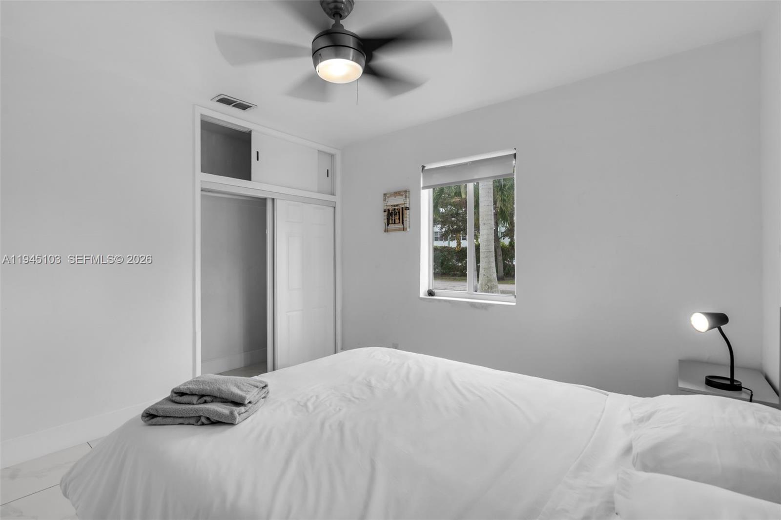 2721 Harding Street Property Photo 26
