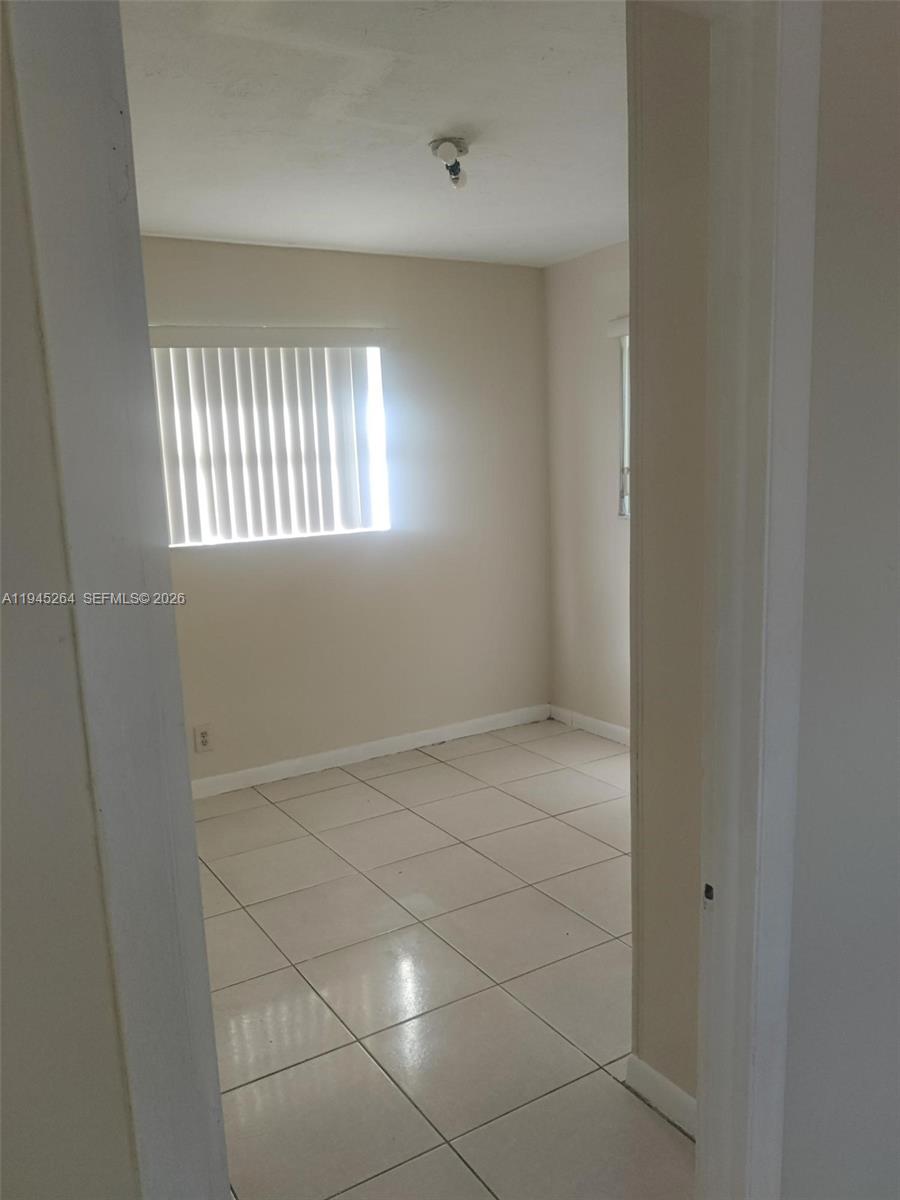 844 Sw 10th Street Property Photo 7