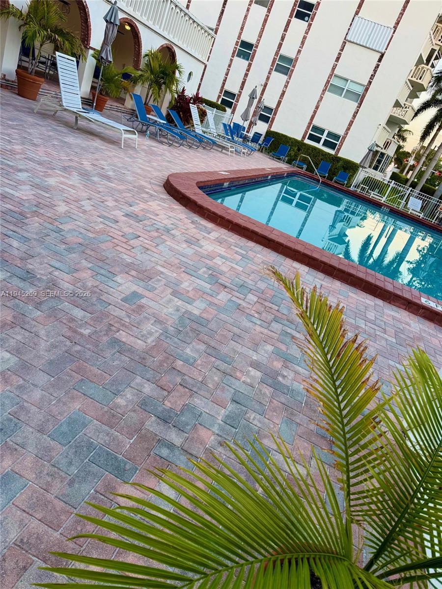 A11945269 Property Photo 6