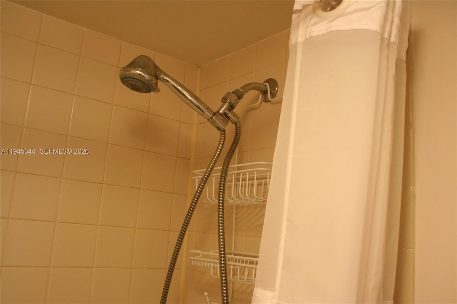 104500 Overseas Highway A302 Property Photo 25