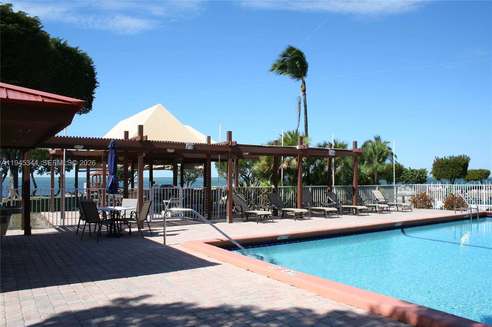 104500 Overseas Highway A302 Property Photo 27