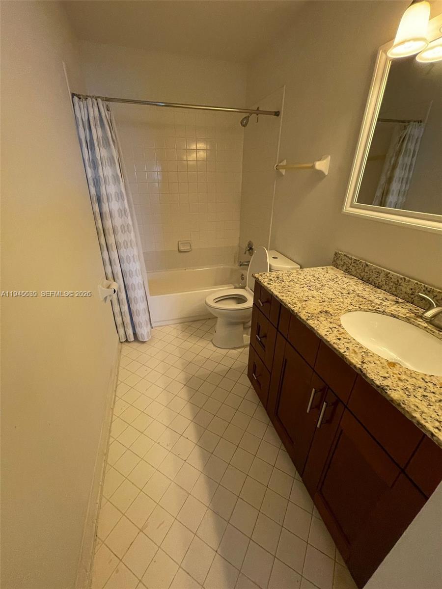 3457 Nw 44th Street 104 Property Photo 15