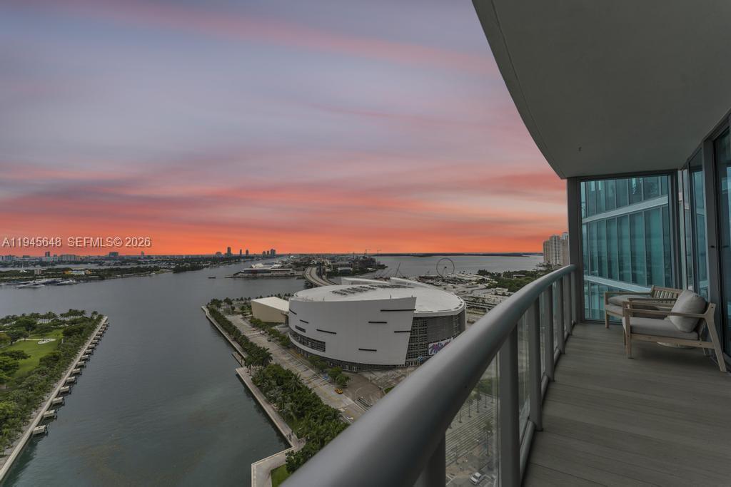888 Biscayne Boulevard 2409 Property Photo 1