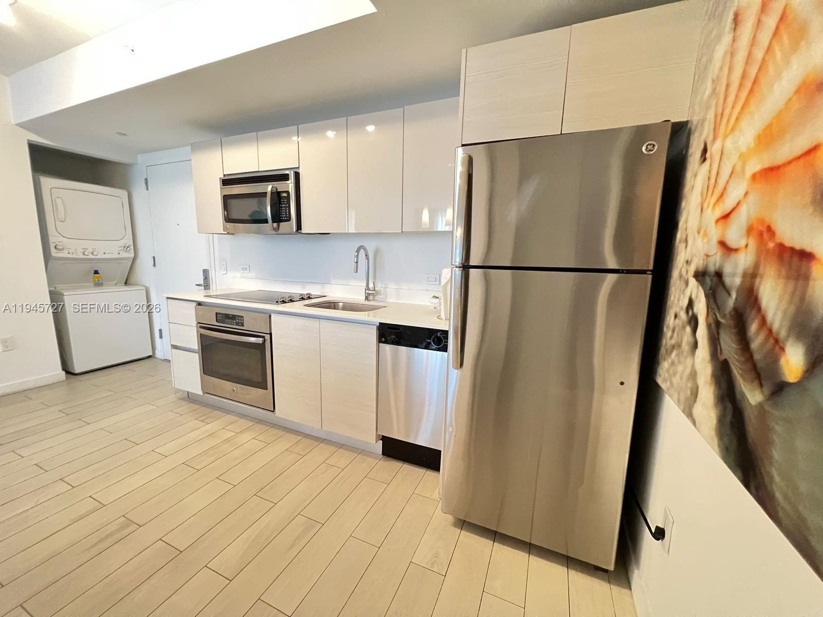 2602 E Hallandale Beach Boulevard R2810 Property Photo 9