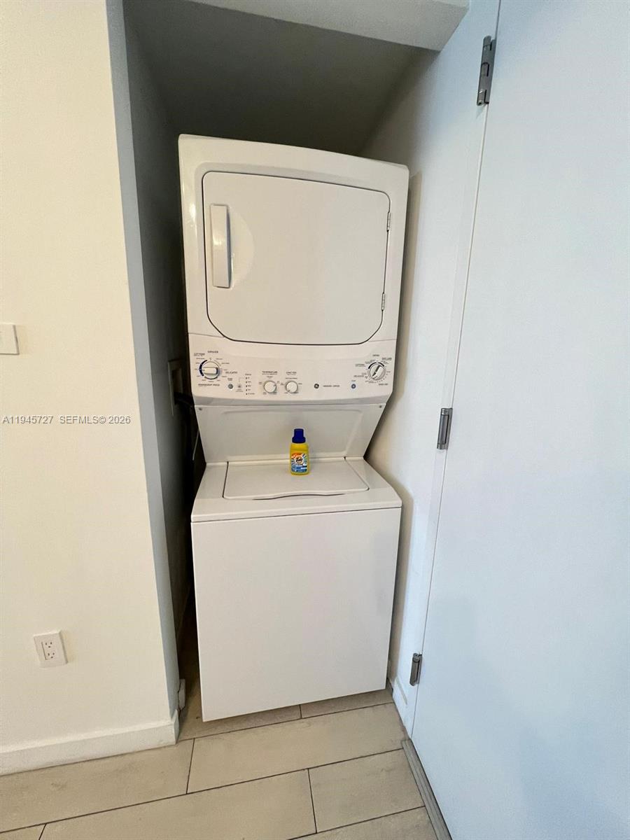 2602 E Hallandale Beach Boulevard R2810 Property Photo 11