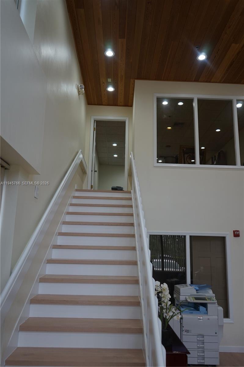 13318 Sw 128th Street Property Photo 9