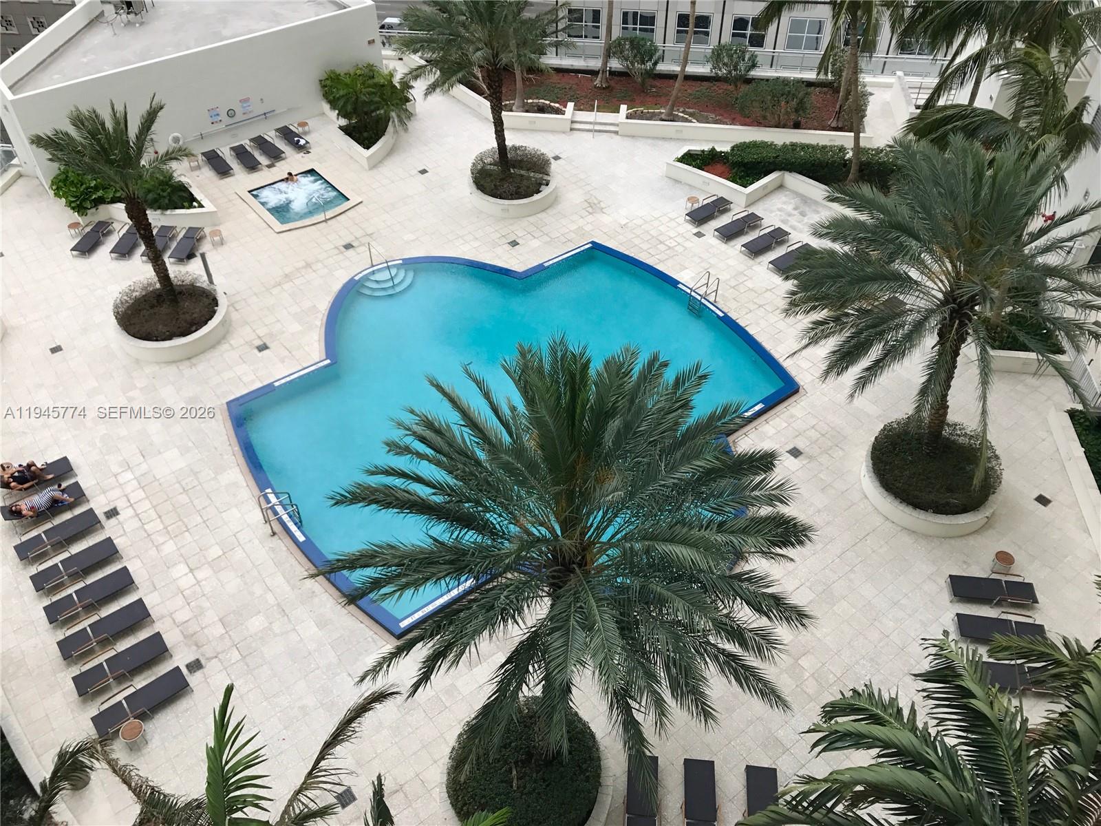300 S Biscayne Boulevard T-1803