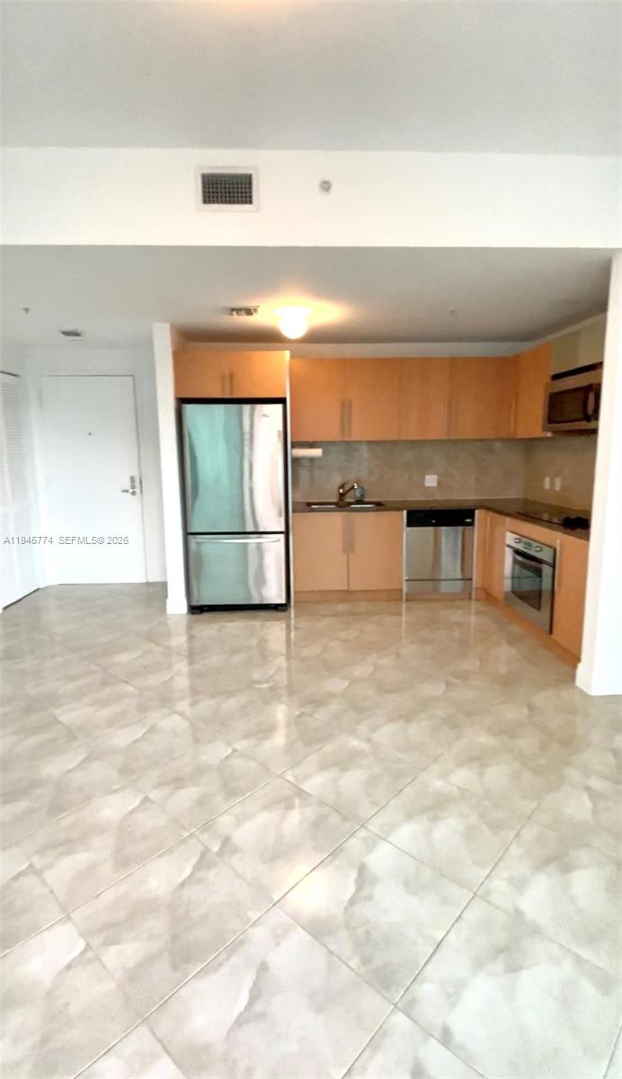 300 S Biscayne Boulevard T-1803 Property Photo 11