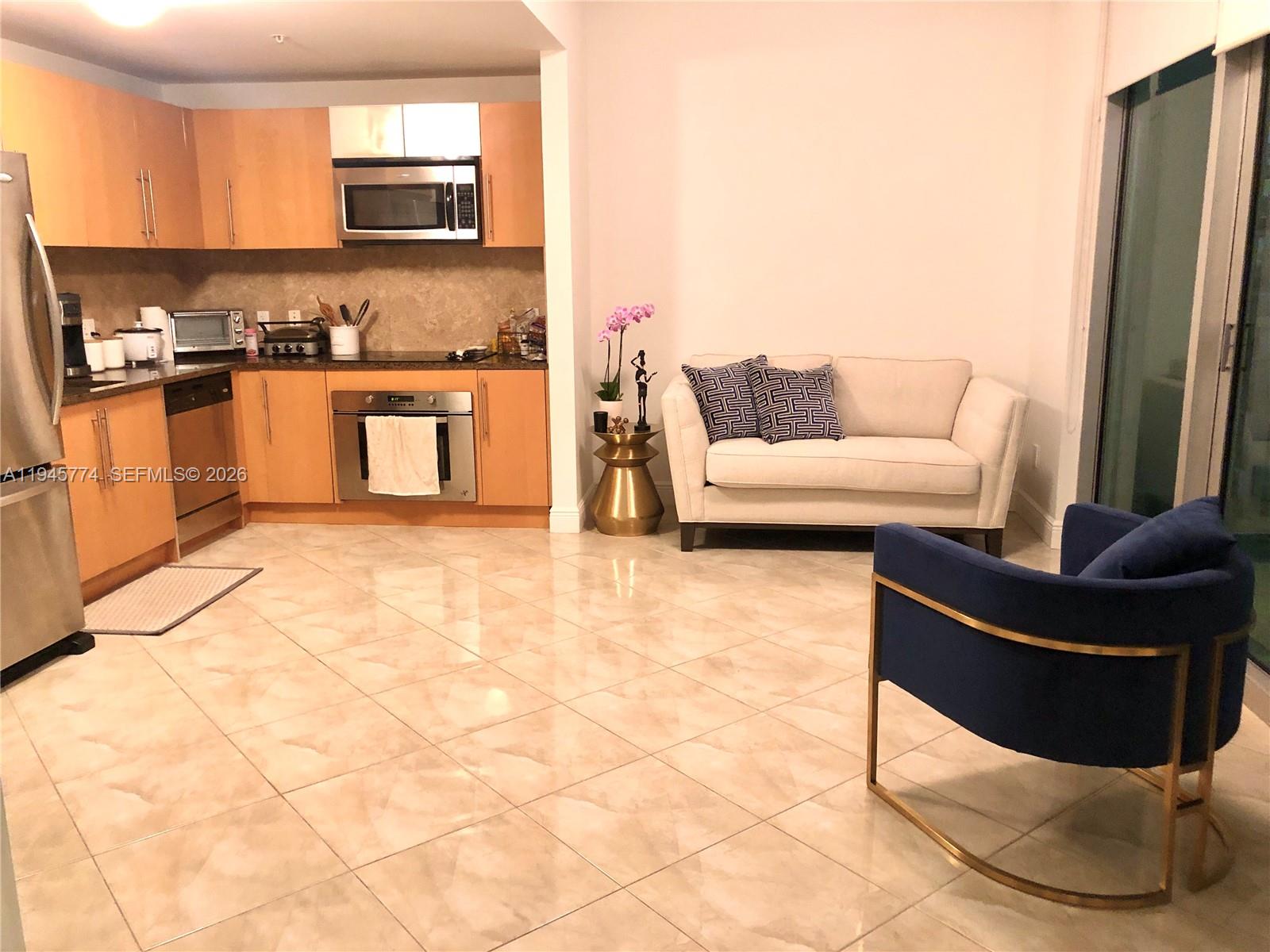 300 S Biscayne Boulevard T-1803 Property Photo 14
