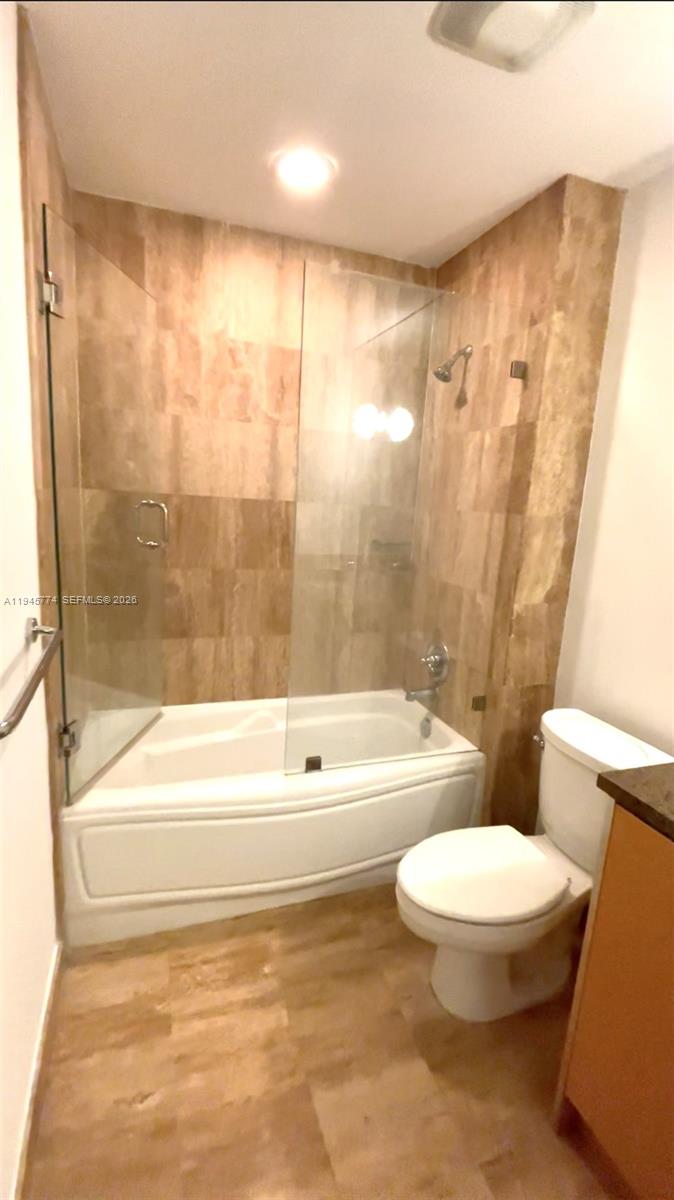 300 S Biscayne Boulevard T-1803 Property Photo 19