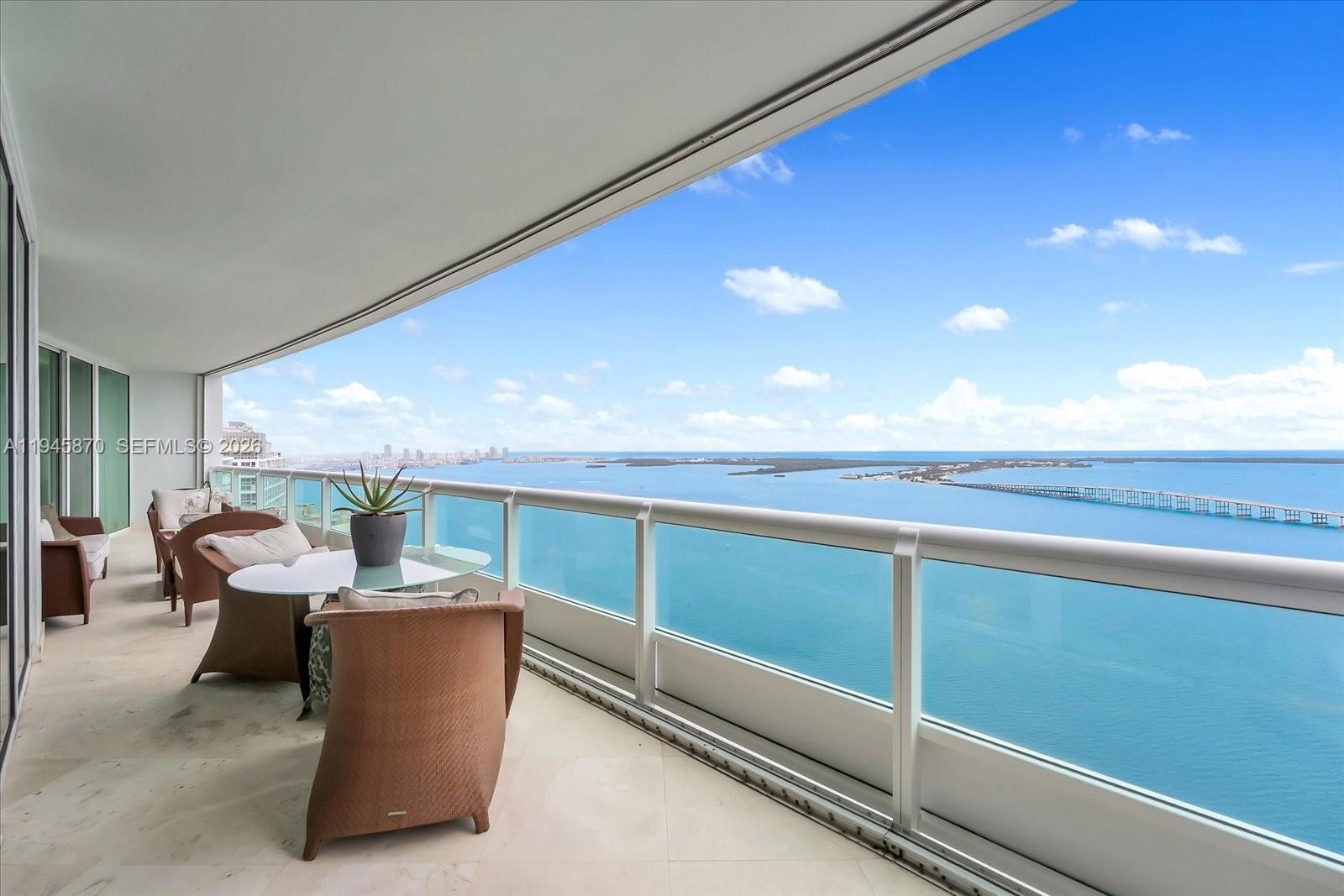 1643 Brickell Avenue 3904 Property Photo 23