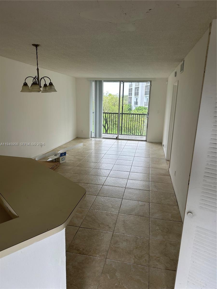 8730 N Sherman Circle 308 Property Photo 4