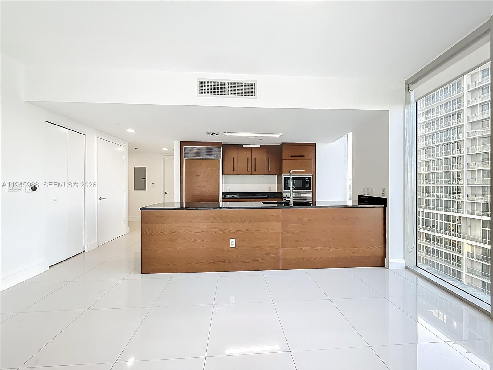 475 Brickell Avenue 4215 Property Photo 13