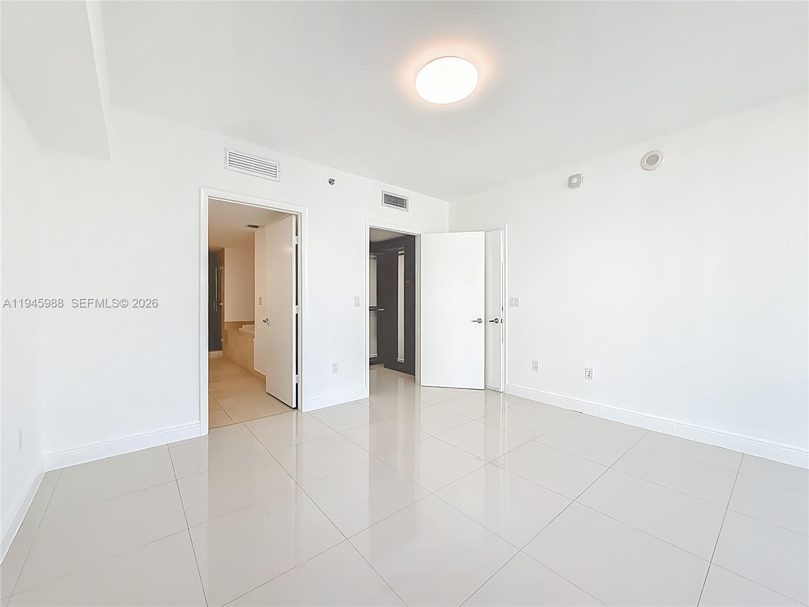 475 Brickell Avenue 4215 Property Photo 20