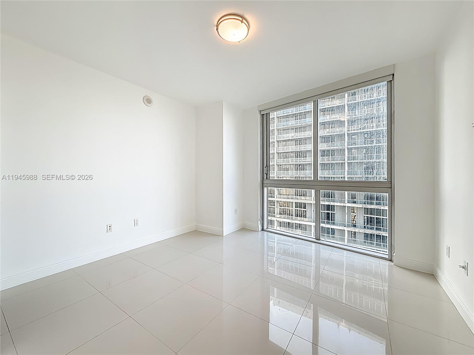 475 Brickell Avenue 4215 Property Photo 23