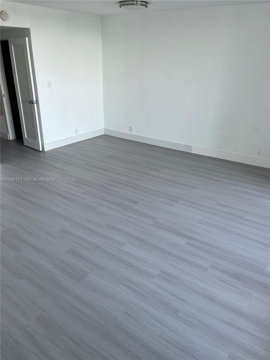 1000 West Avenue 1006 Property Photo 3
