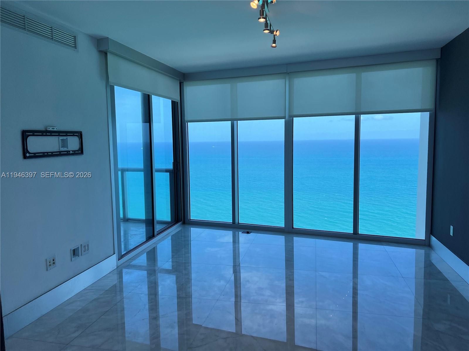 17001 Collins Avenue 3808 Property Photo 18
