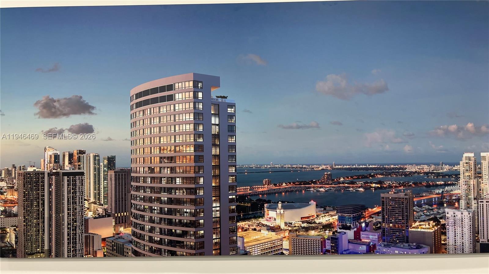 225 N Miami Avenue 905 Property Photo 1