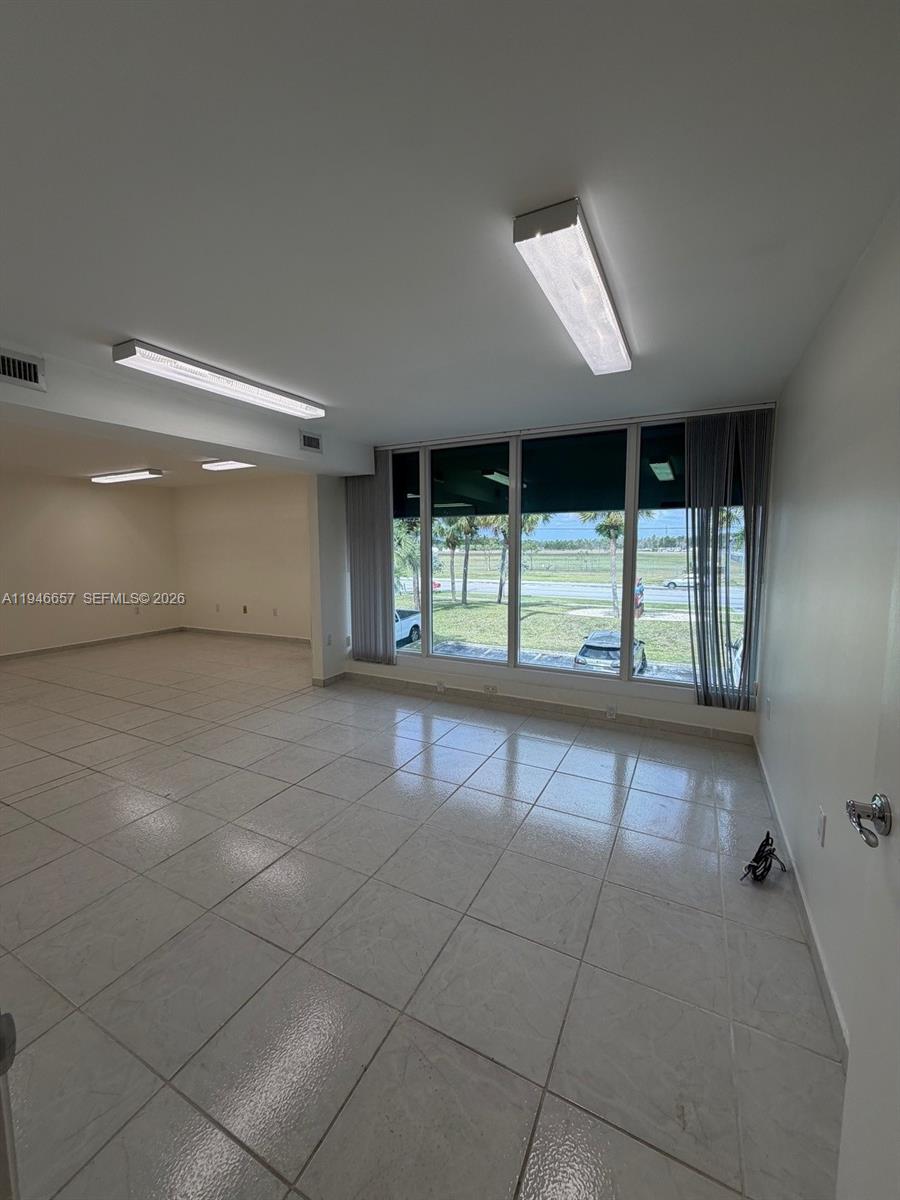 16155 Sw 117th Avenue B2 Property Photo 26