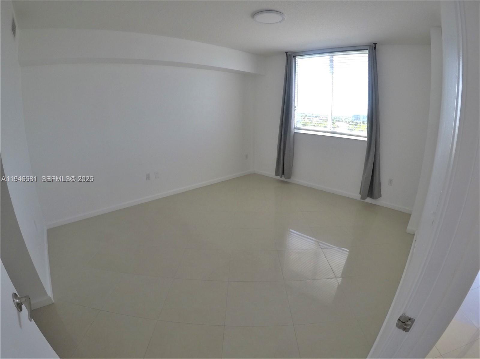 2775 Ne 187th Street 506 Property Photo 17