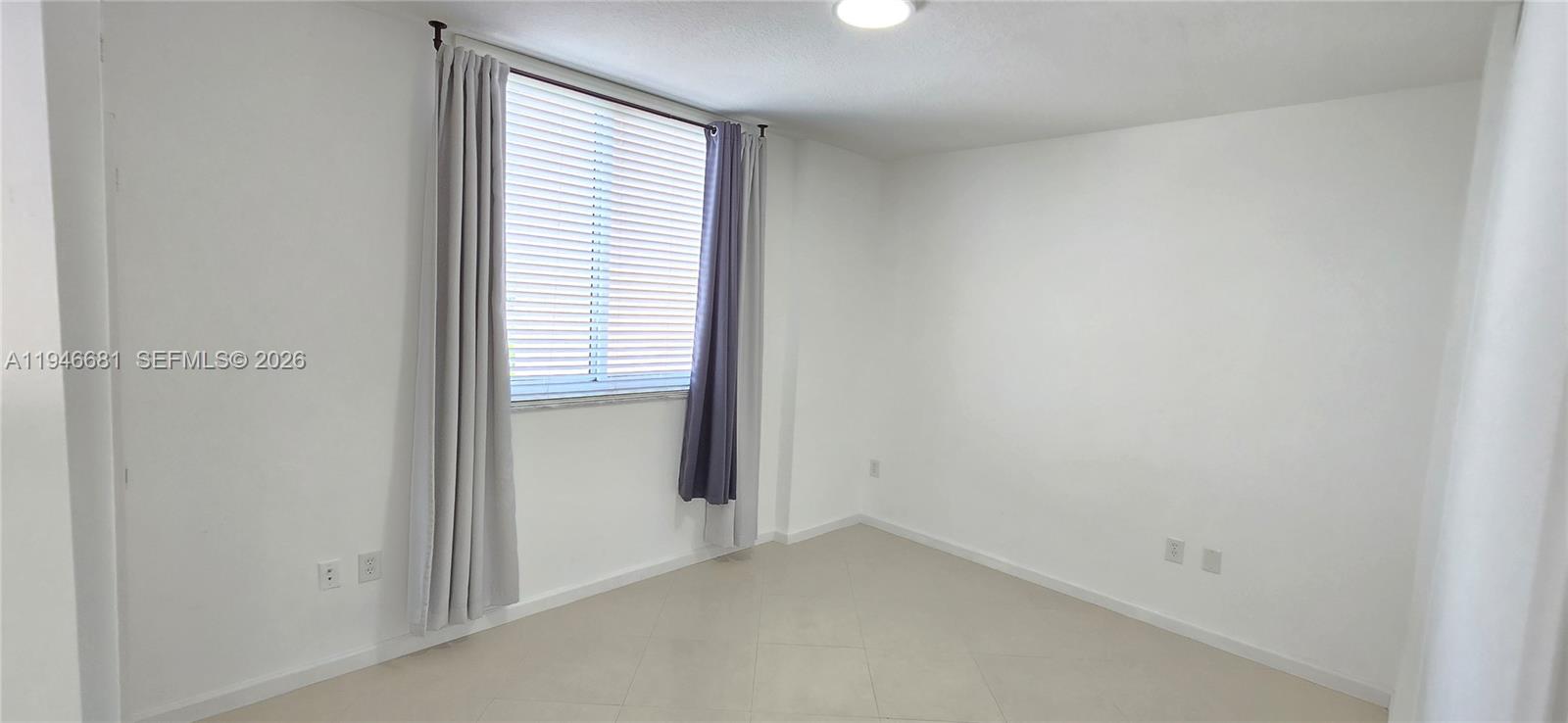 2775 Ne 187th Street 506 Property Photo 27