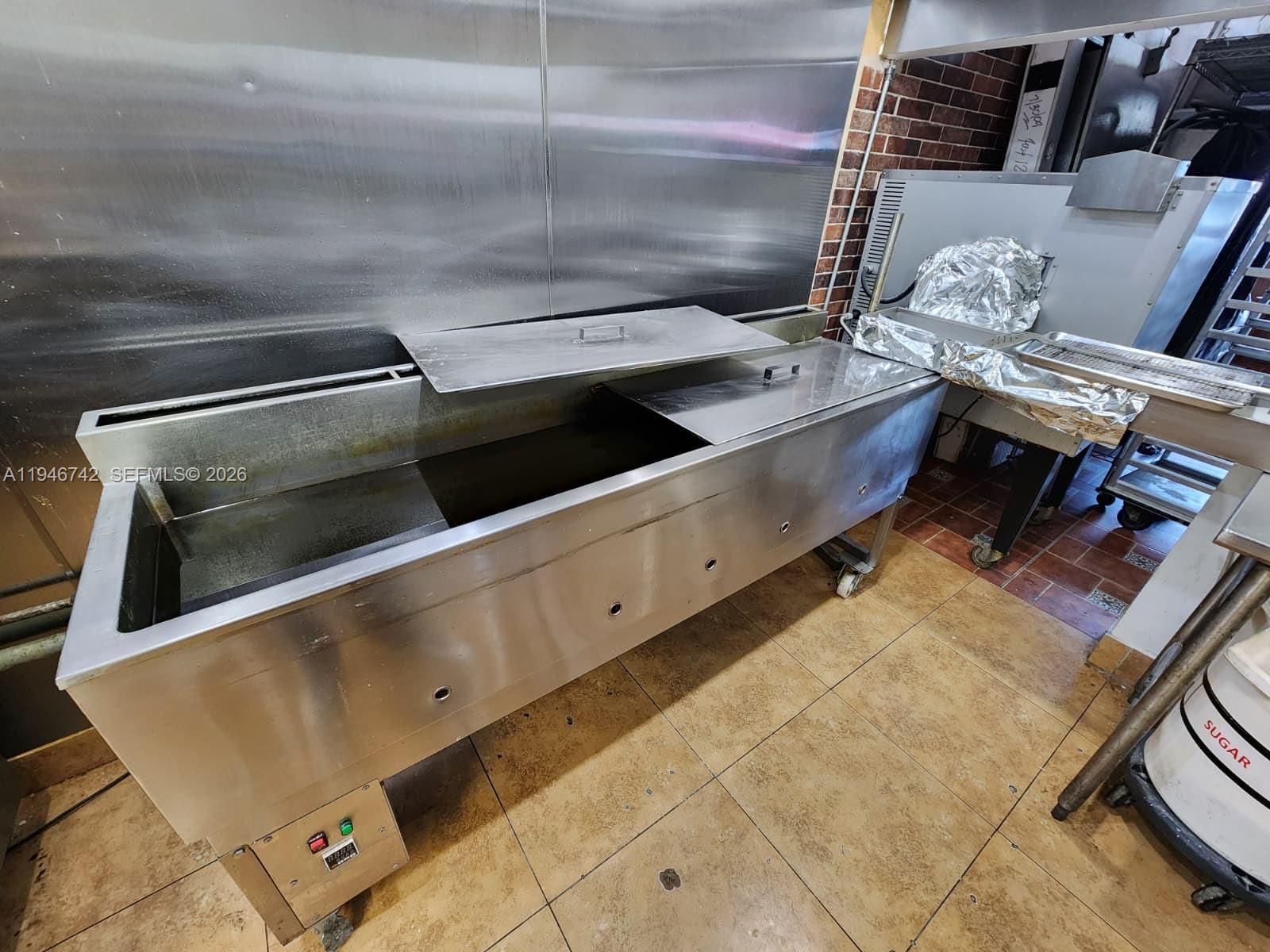 A11946742 Property Photo 28