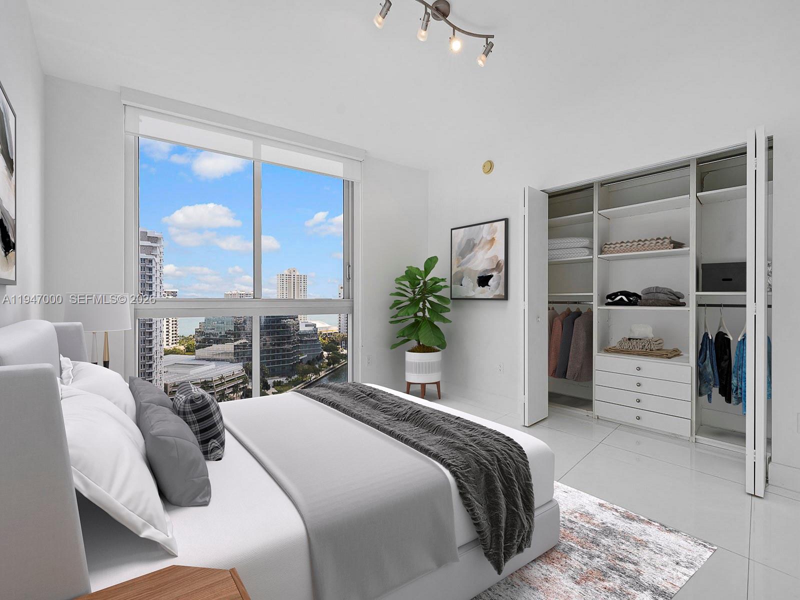 495 Brickell Avenue 1801 Property Photo 4