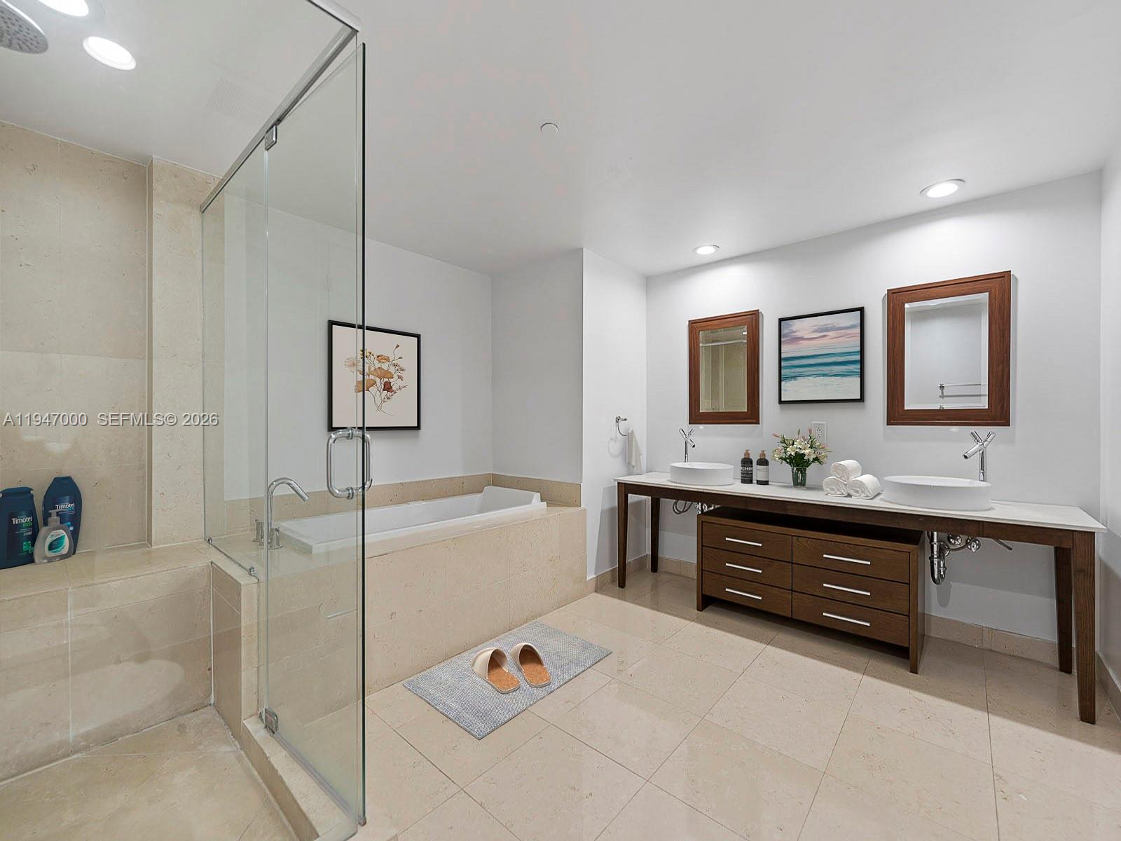 495 Brickell Avenue 1801 Property Photo 6