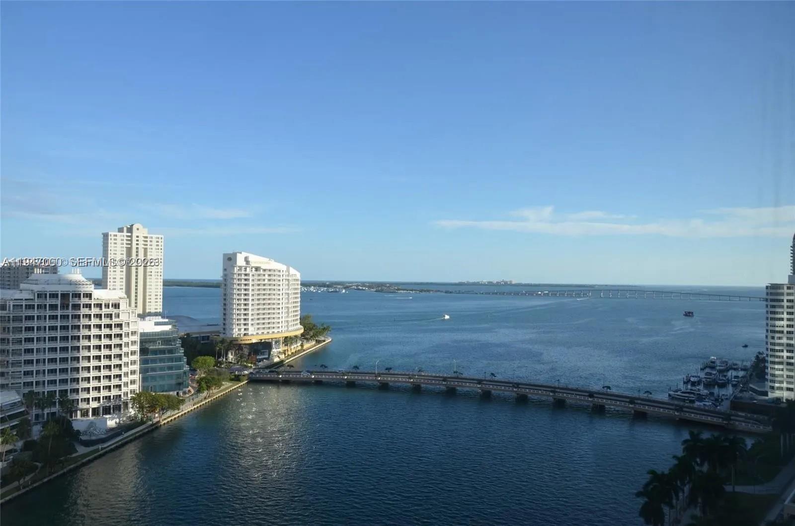 495 Brickell Avenue 1801 Property Photo 11