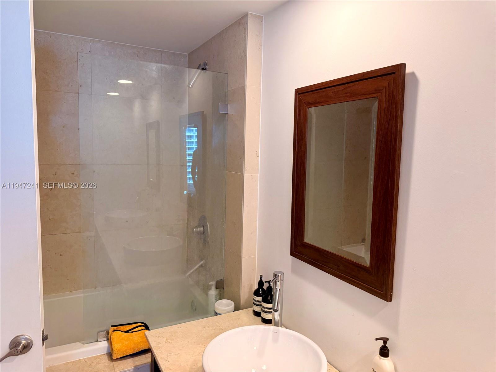 465 Brickell Avenue 2906 Property Photo 28