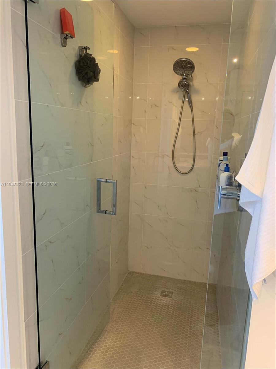 16385 Biscayne Boulevard 1417 Property Photo 15