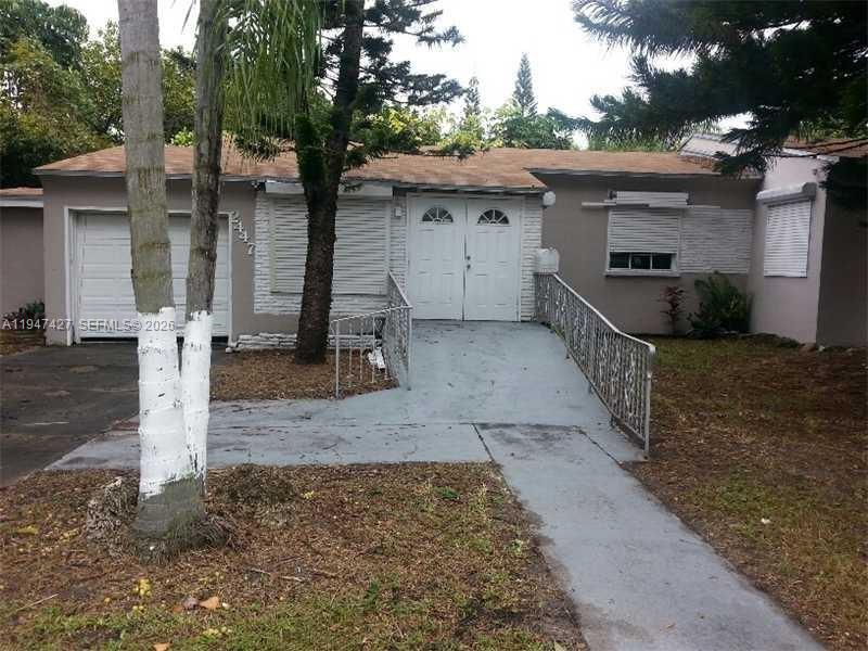 2447 Pierce Street 1 Property Photo 1