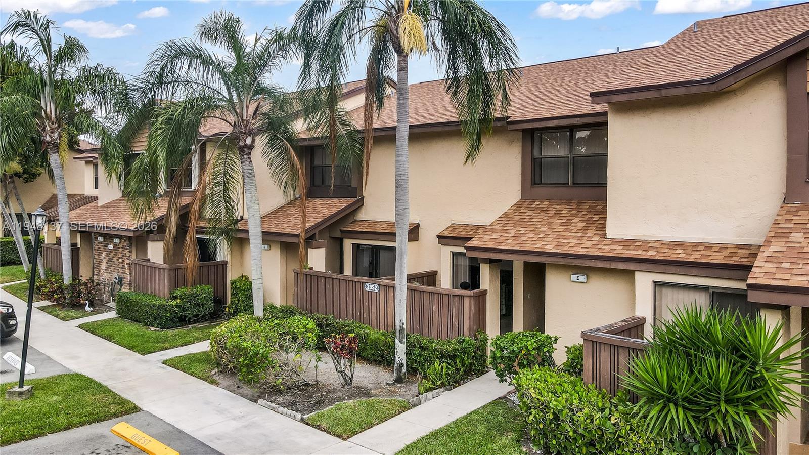A11948137 Property Photo 2