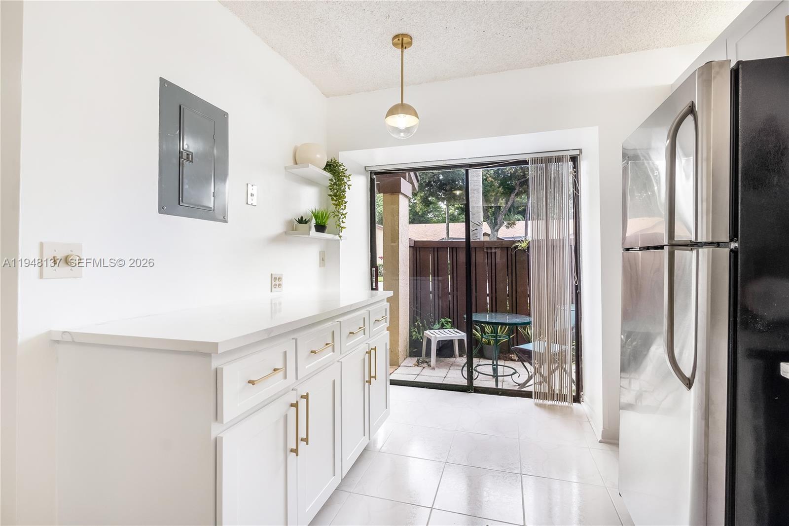 A11948137 Property Photo 20