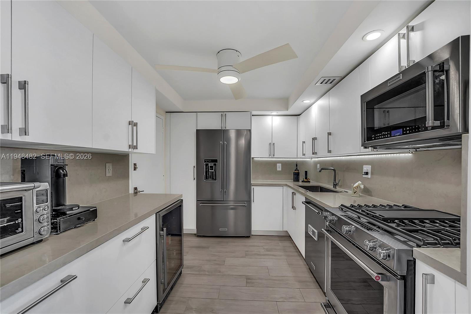 2030 S Ocean Drive 410 Property Photo 31
