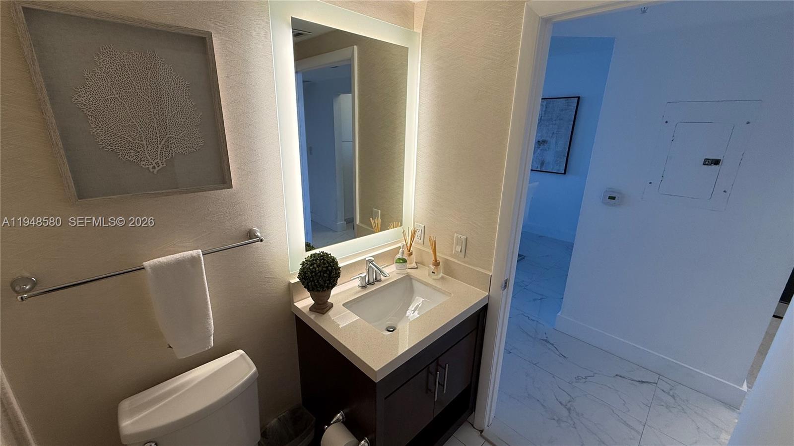 17375 Collins Avenue 1901 Property Photo 9