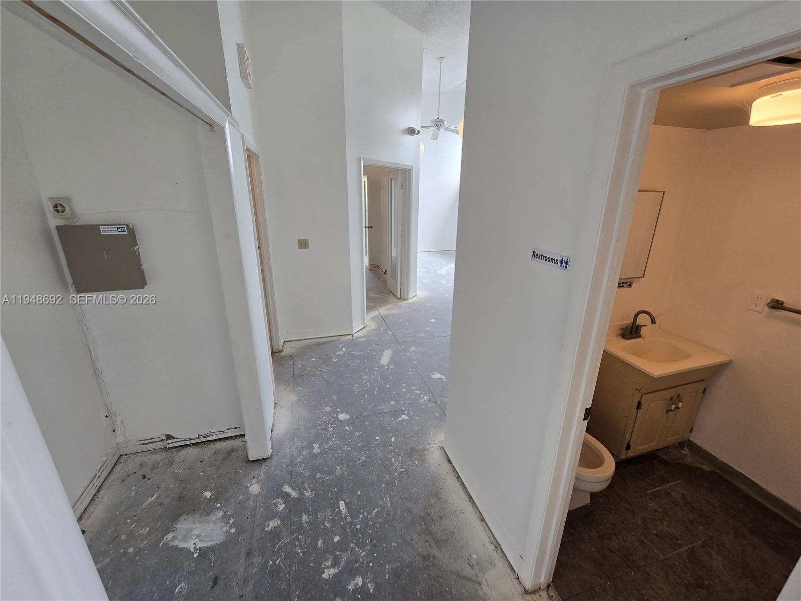 5800 N University Drive Unit A Property Photo 13