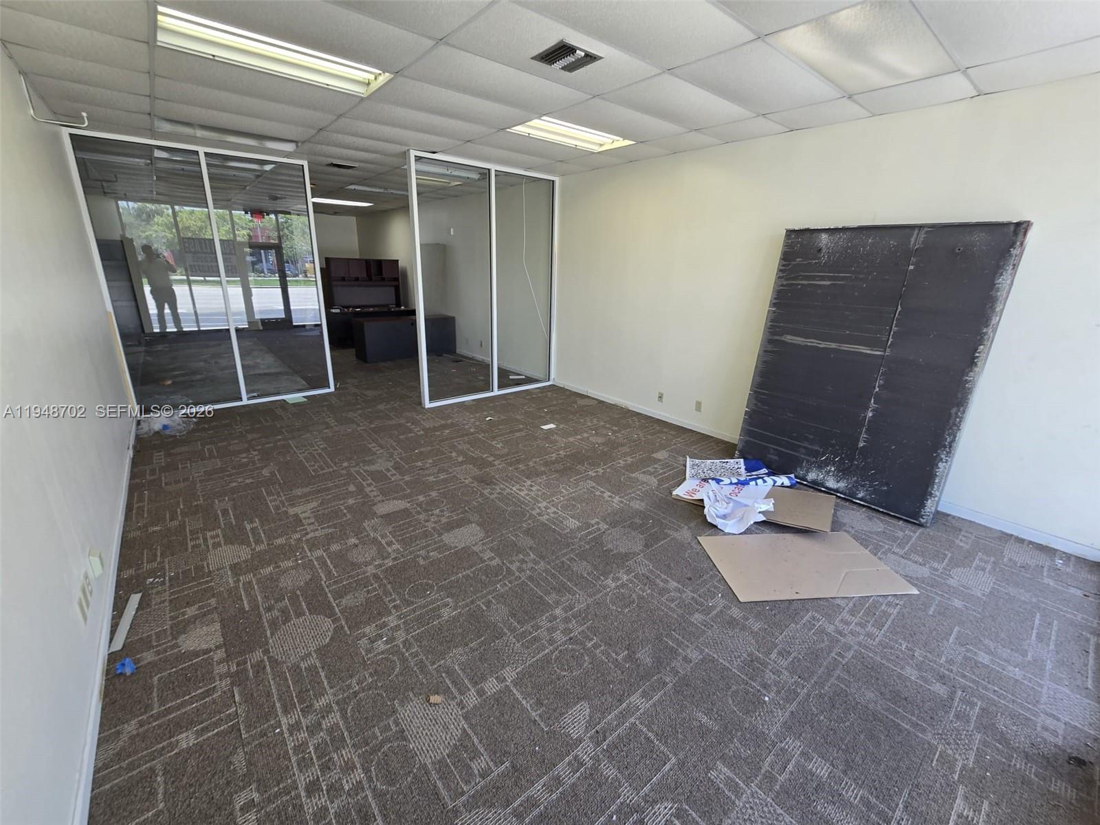 1041 W Commercial Boulevard #101 Property Photo 9