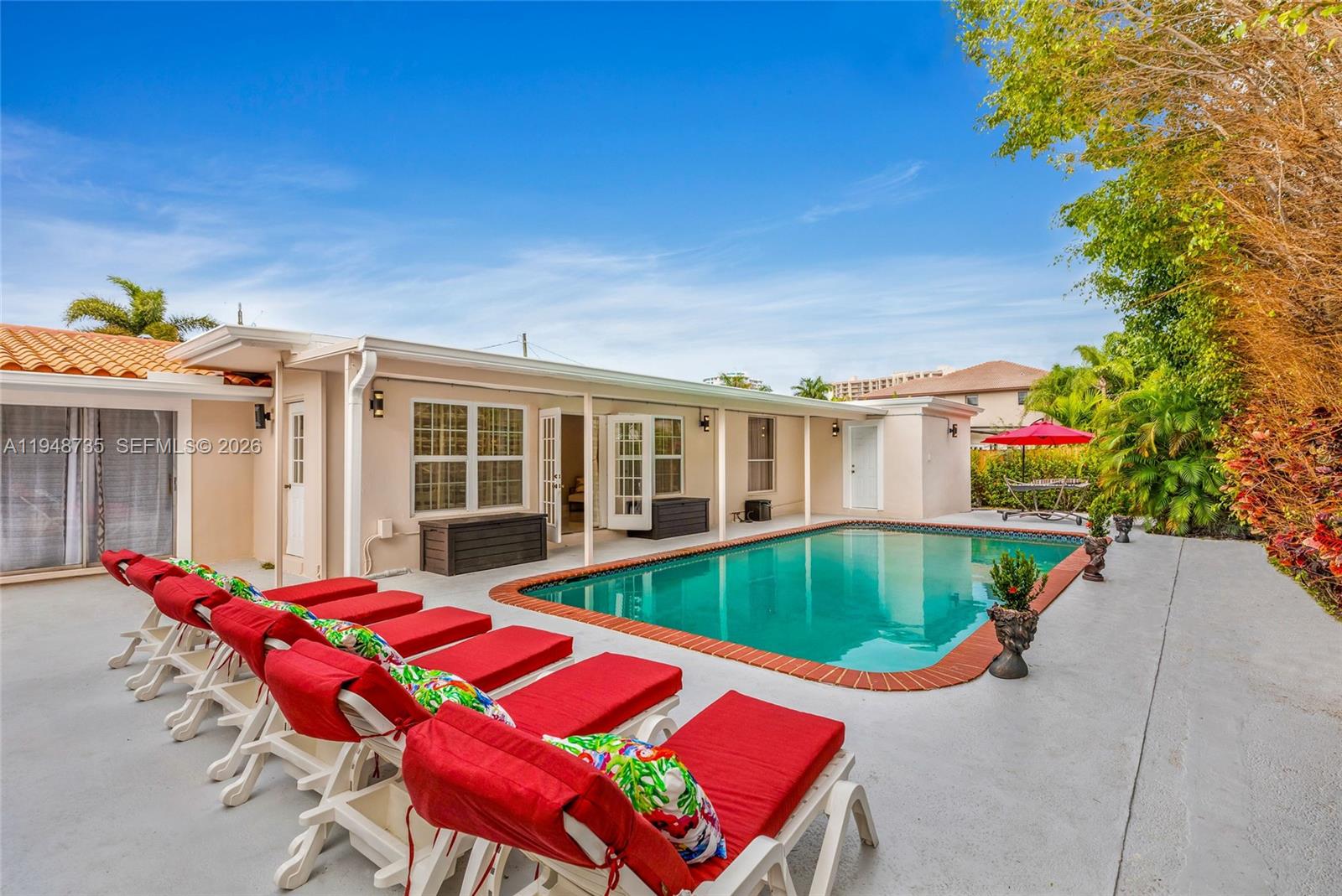 1960 Coral Reef Drive Property Photo 1