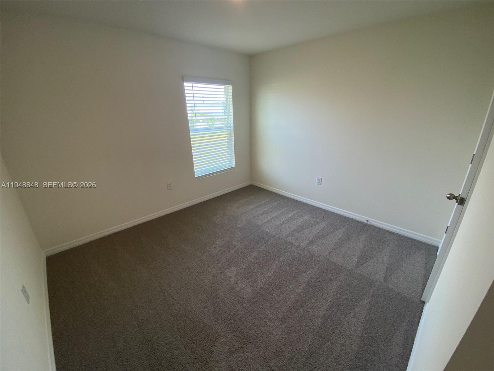 8864 Sw 49th Circle Property Photo 9